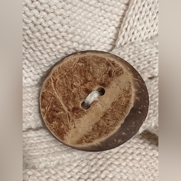 GORGEOUS INDIGENOUS ONE WEAVE SWEATER - Picture 5 of 9